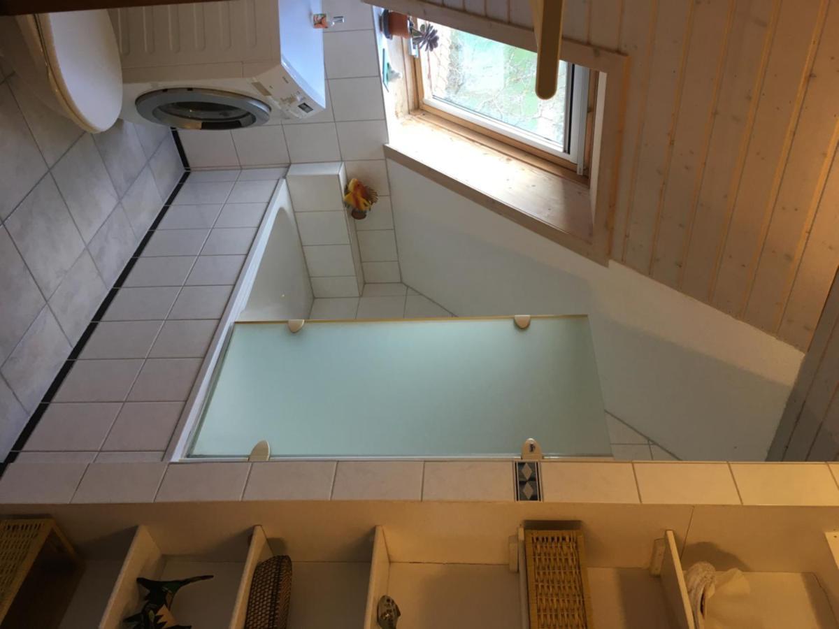 3,5 Zimmerferienwohnung Schwalbenaescht Rueeggisberg Luaran gambar